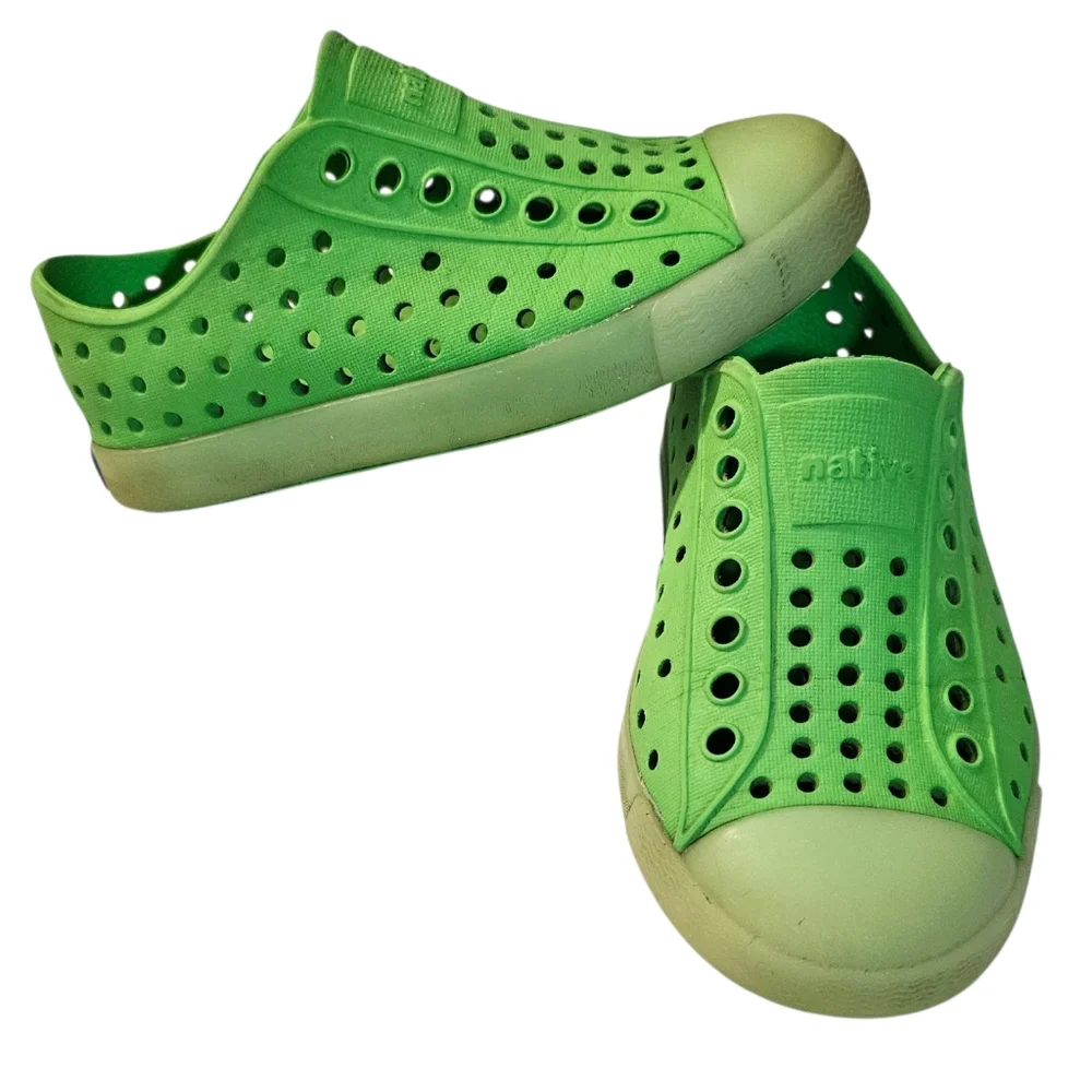 Native Jefferson Sugarlite Water Shoes Green Glow Unisex Toddler Kid's Size 8
